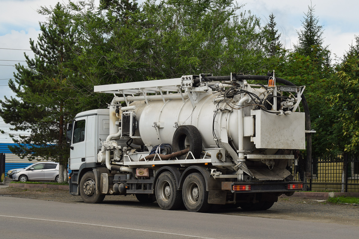 Алтайский край, № А 120 ТА 122 — Mercedes-Benz Actros ('2003) 3336