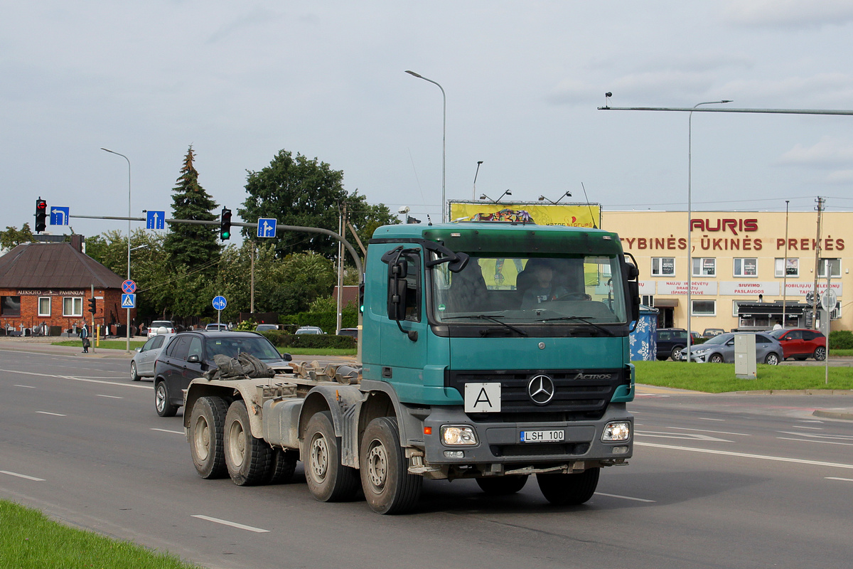 Литва, № LSH 100 — Mercedes-Benz Actros ('2003)