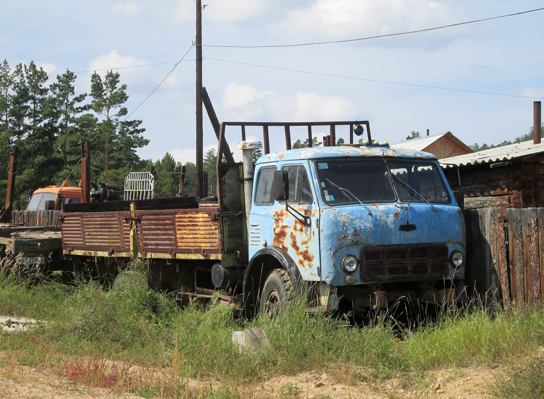 Бурятия, № (03) Б/Н 0015 — МАЗ (общая модель); Бурятия — Автомобили без номеров