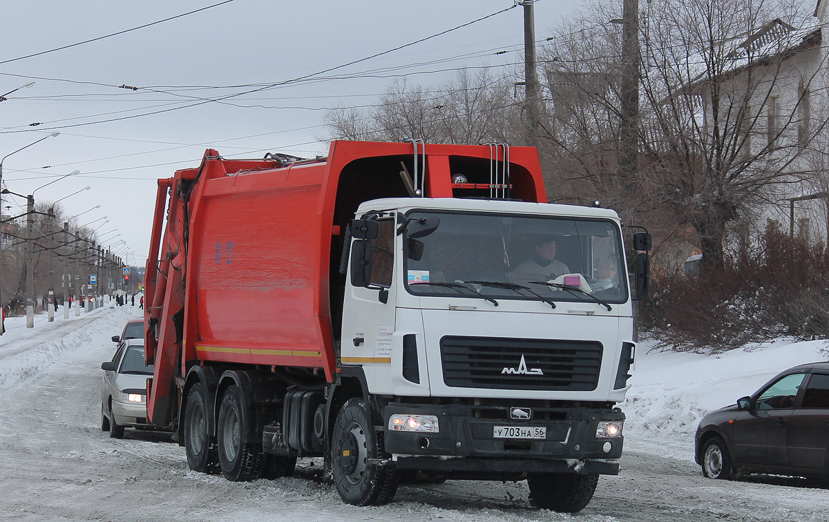 Оренбургская область, № У 703 НА 56 — МАЗ-6312B3