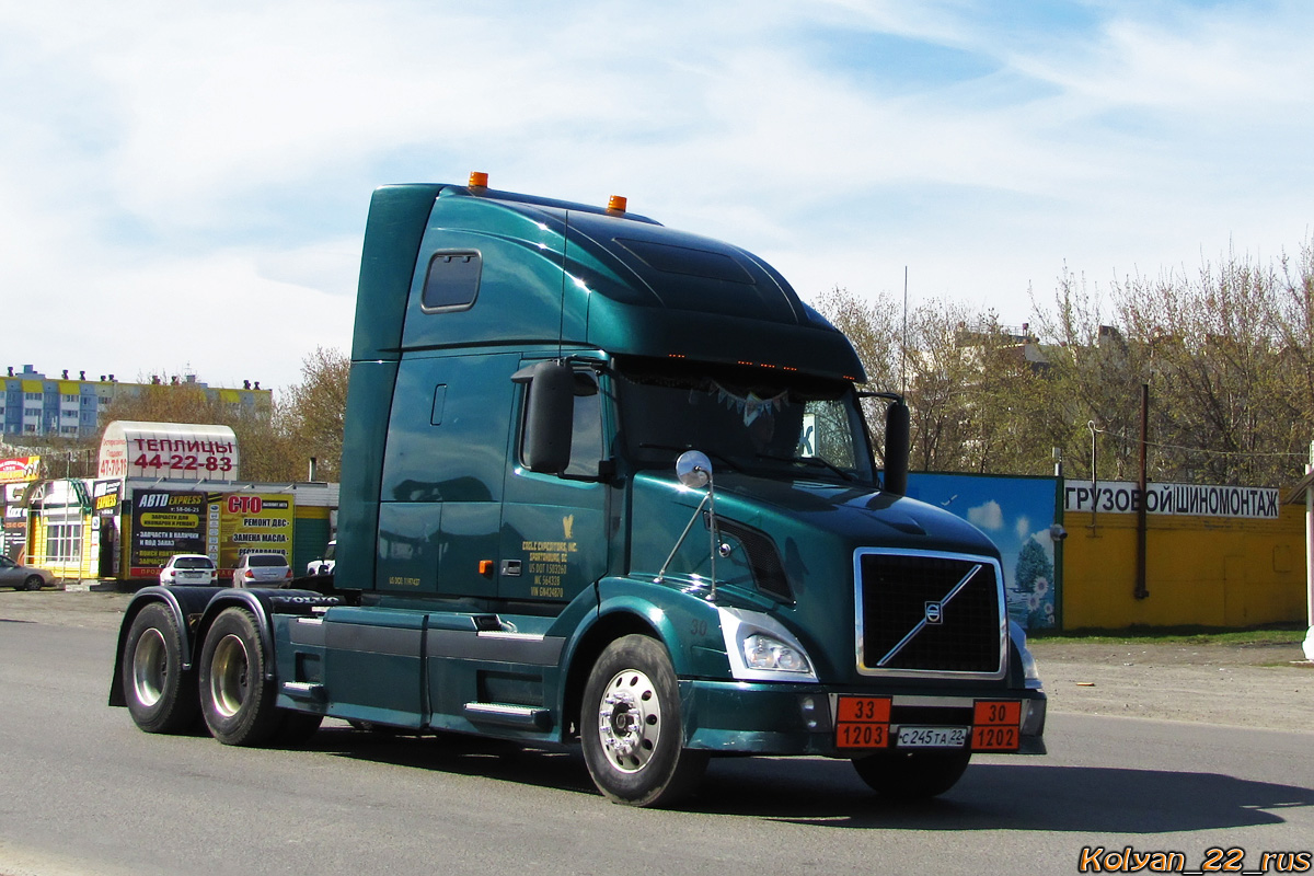 Алтайский край, № С 245 ТА 22 — Volvo VNL670