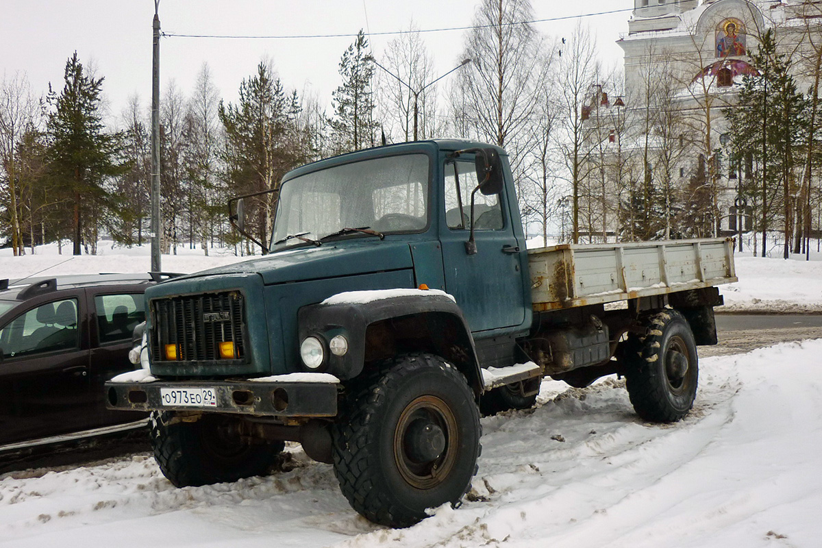 Архангельская область, № О 973 ЕО 29 — ГАЗ-3308 «Садко»