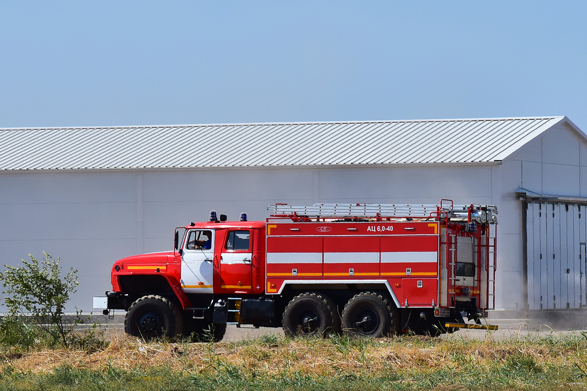 Волгоградская область, № К 394 НК 134 — Урал-5557-60