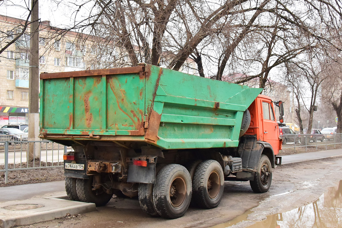 Волгоградская область, № А 744 АВ 134 — КамАЗ-55111 [551110]