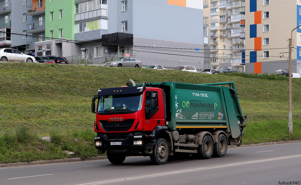 Красноярский край, № У 559 ОЕ 124 — IVECO Trakker ('2013)