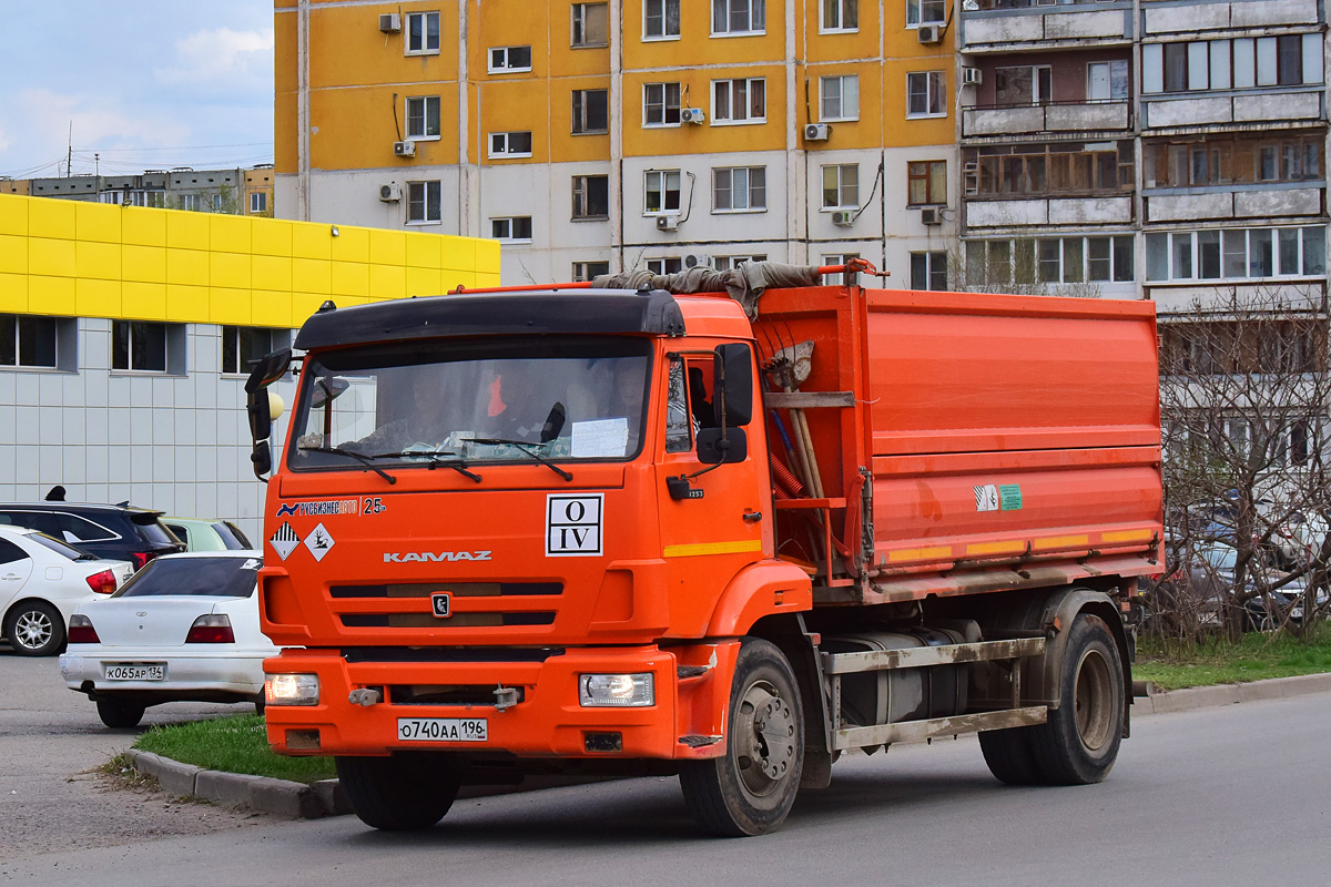 Волгоградская область, № О 740 АА 196 — КамАЗ-43253-G5