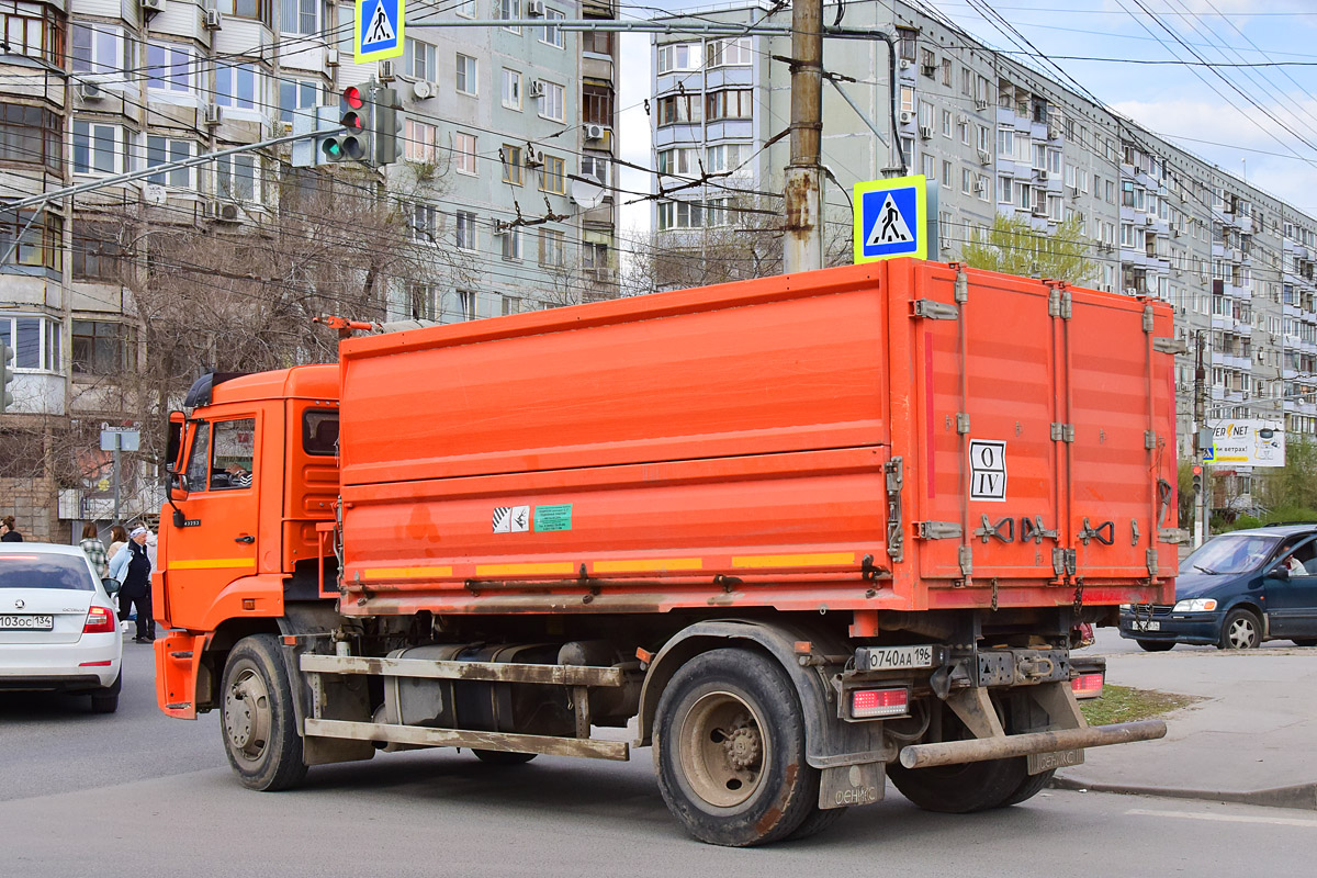 Волгоградская область, № О 740 АА 196 — КамАЗ-43253-G5