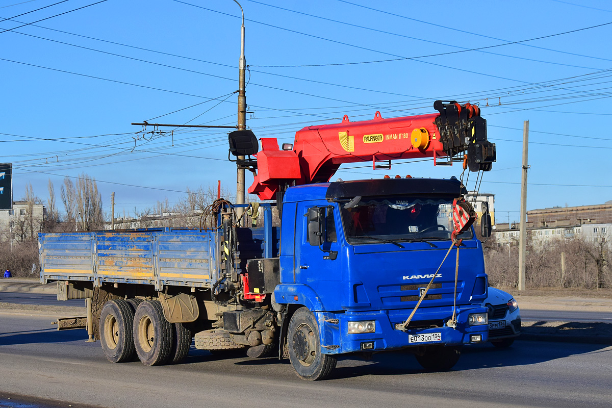 Волгоградская область, № Е 013 ОО 134 — КамАЗ-65117-N3