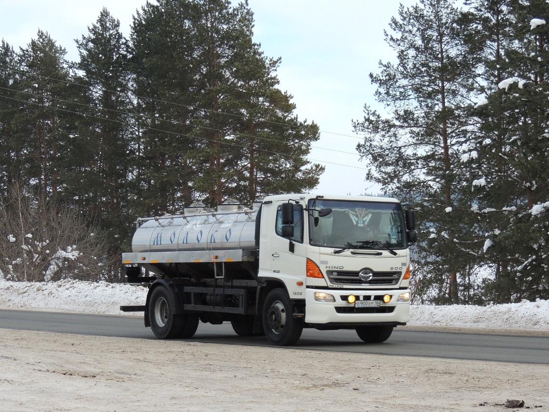 Удмуртия, № О 900 ЕР 18 — Hino 500