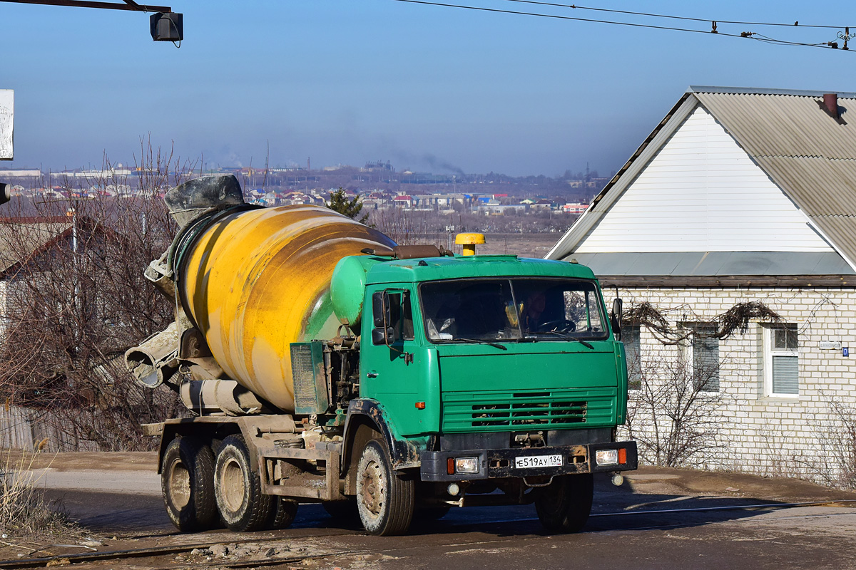 Волгоградская область, № Е 519 АУ 134 — КамАЗ-53229-15 [53229R]