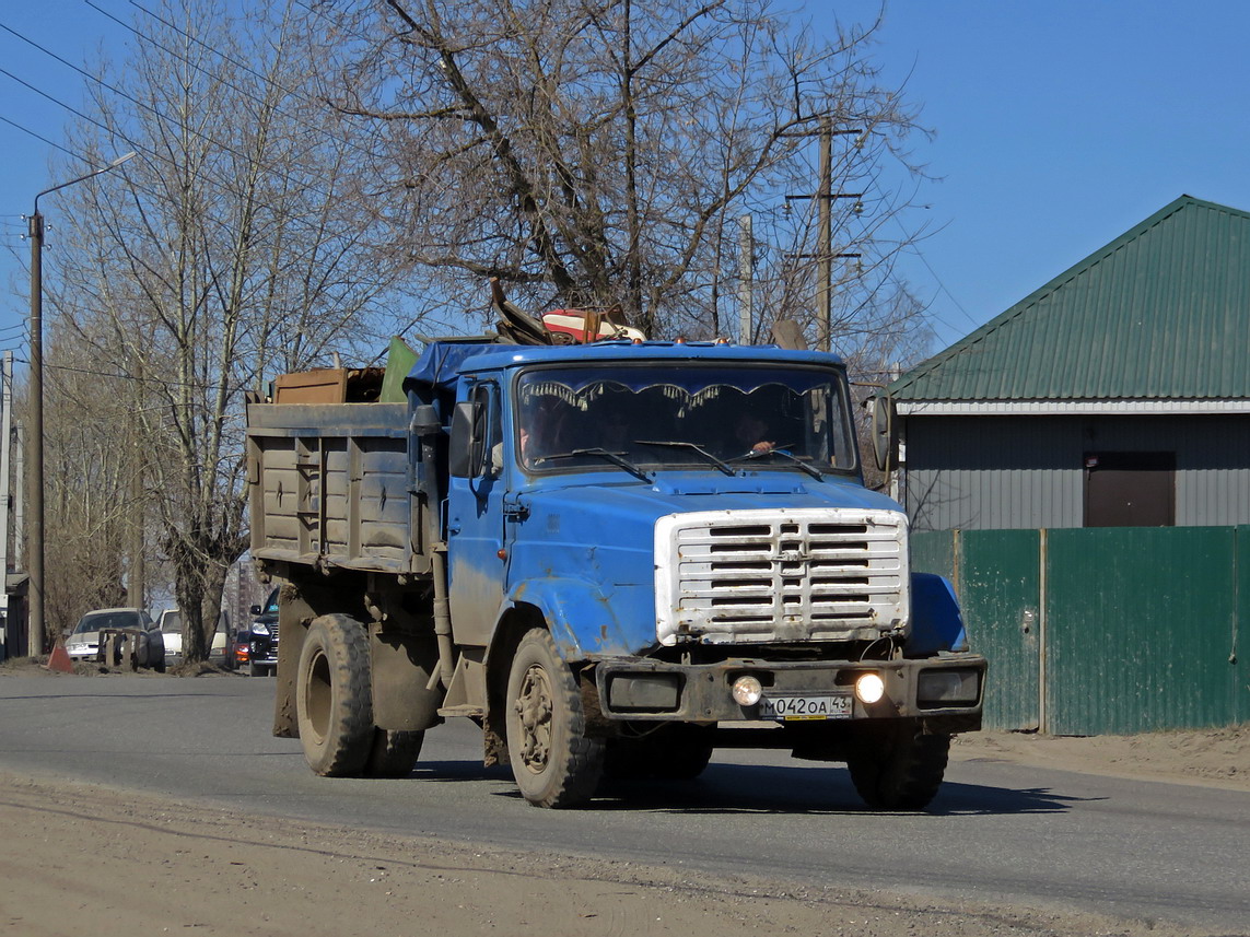 Кировская область, № М 042 ОА 43 — ЗИЛ-494560