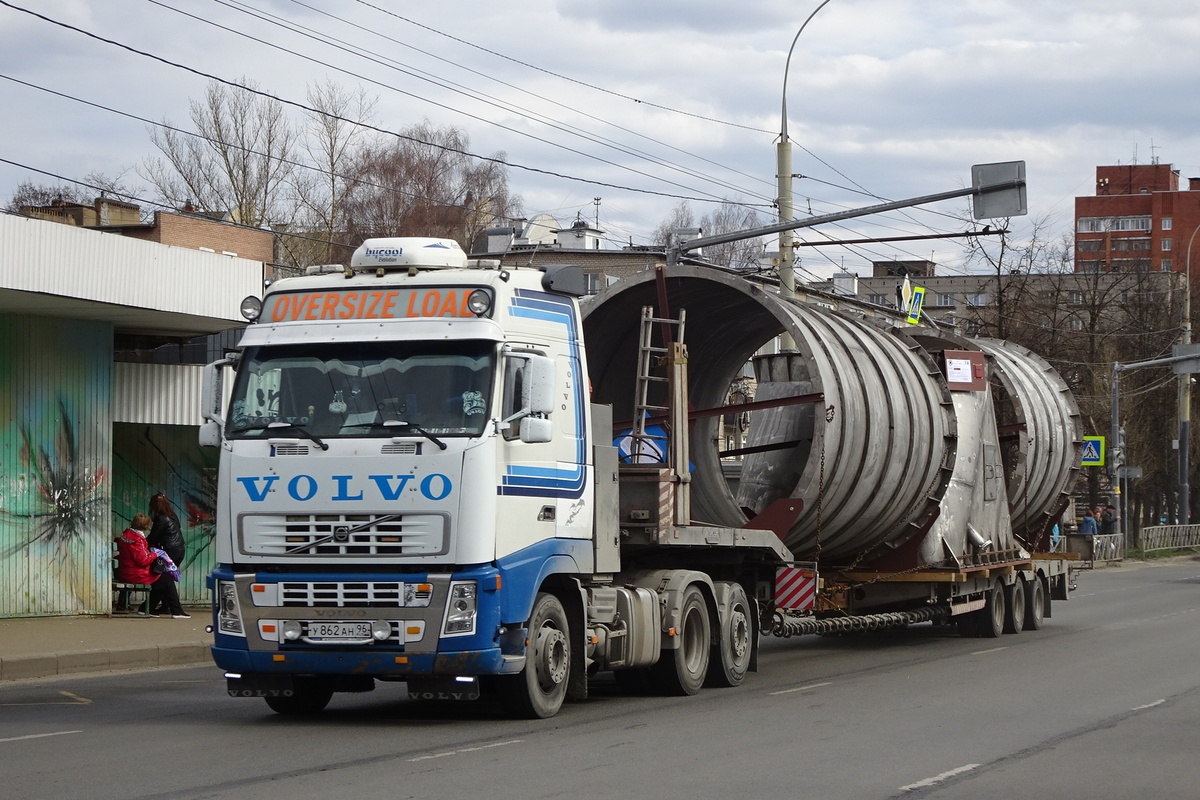 Свердловская область, № У 862 АН 96 — Volvo ('2002) FH12.460