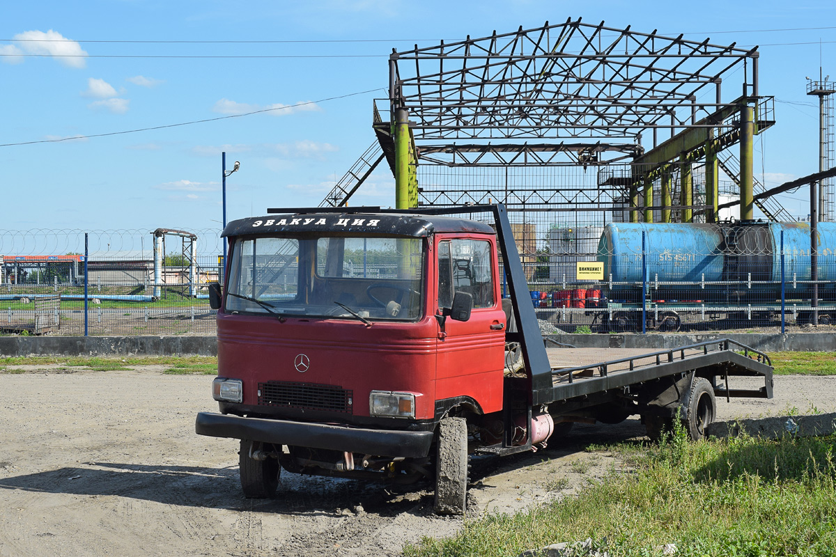 Алтайский край, № (22) Б/Н 0243 — Mercedes-Benz LP (общ. мод.)