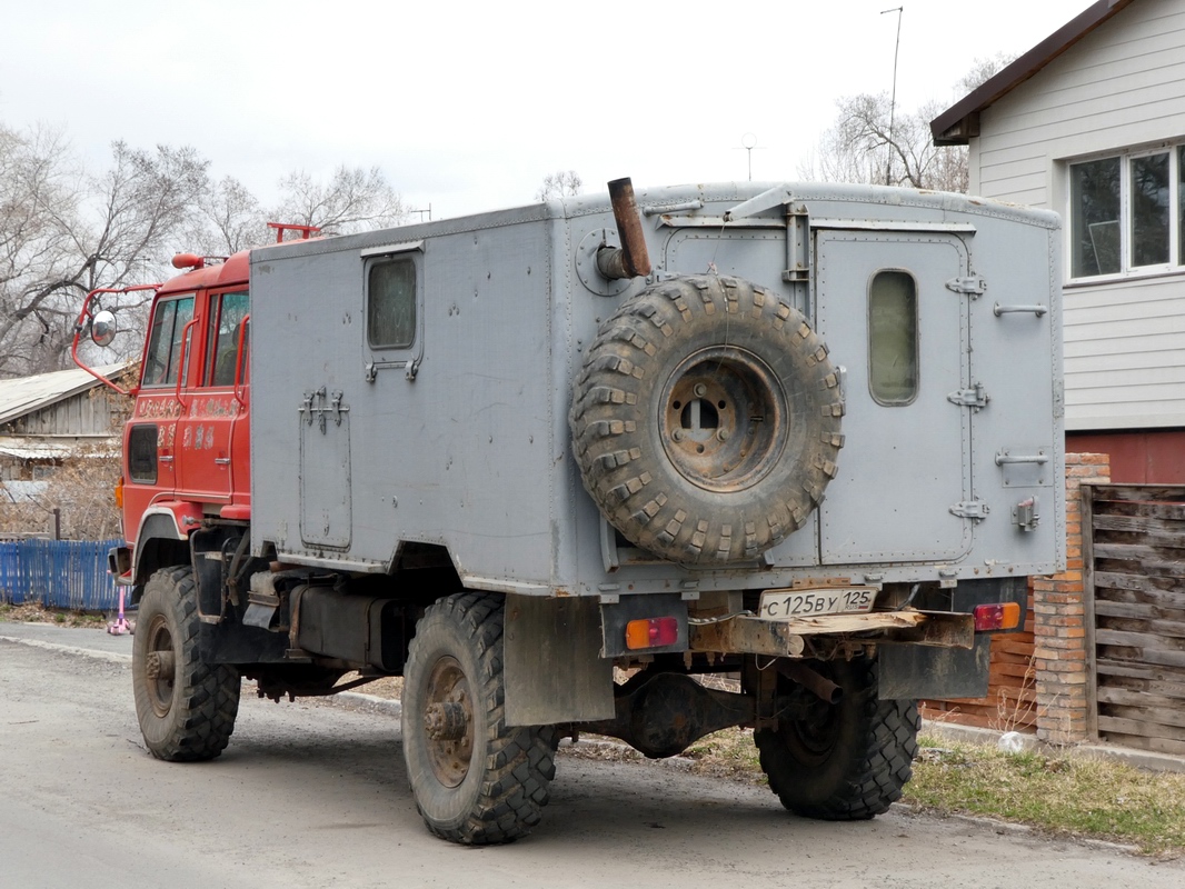 Приморский край, № С 125 ВУ 125 — Hino Ranger