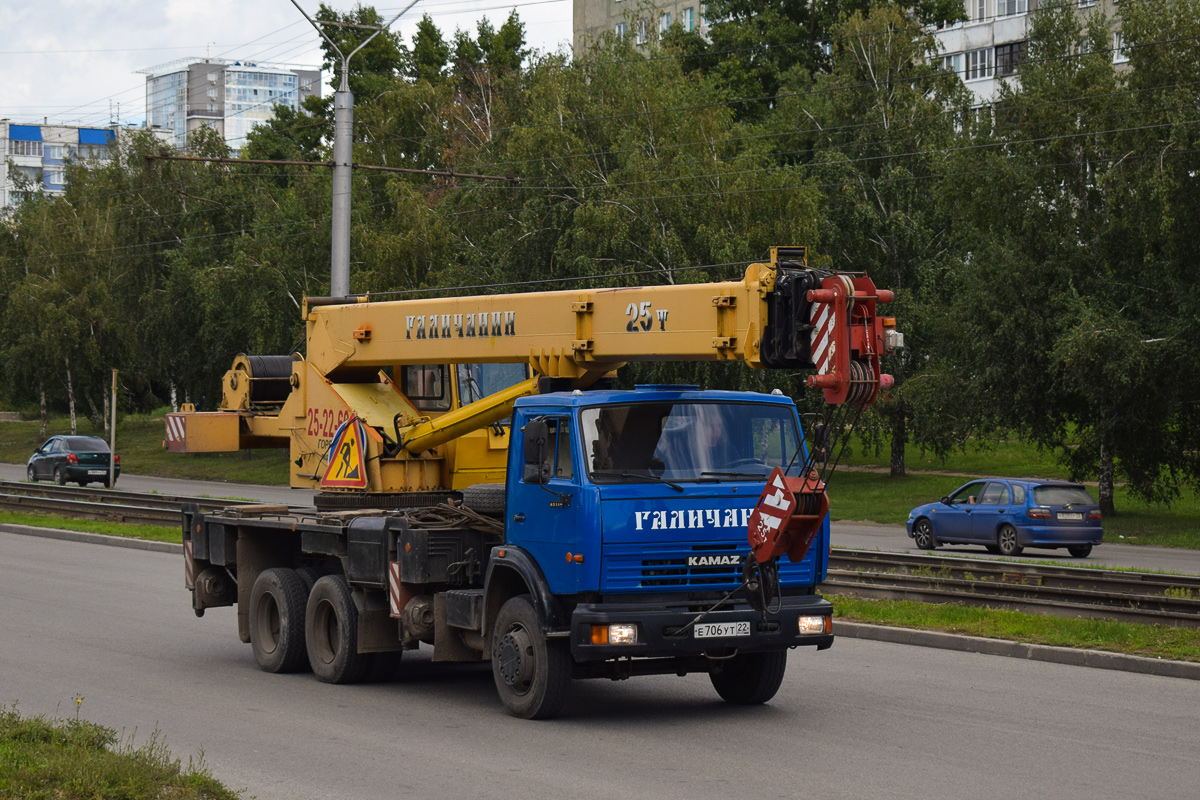 Алтайский край, № Е 706 УТ 22 — КамАЗ-65115-62