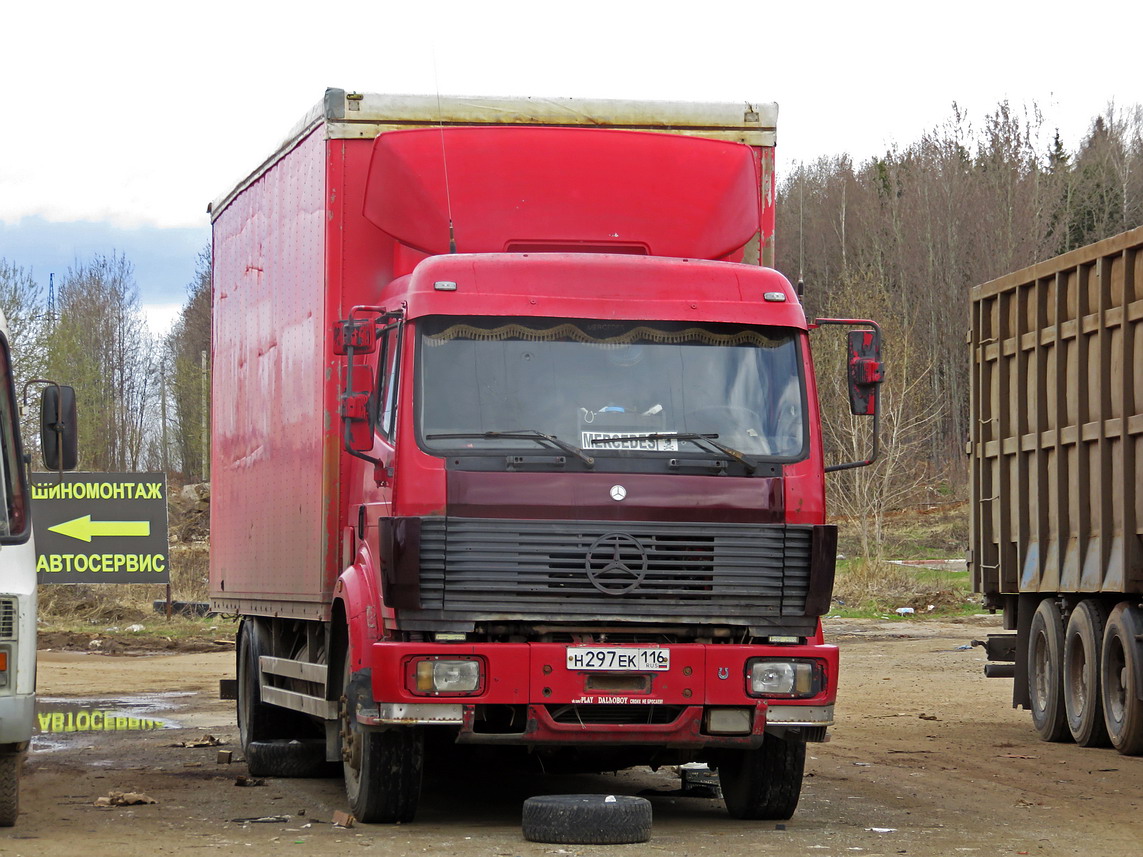 Кировская область, № Н 297 ЕК 116 — Mercedes-Benz SK 1827