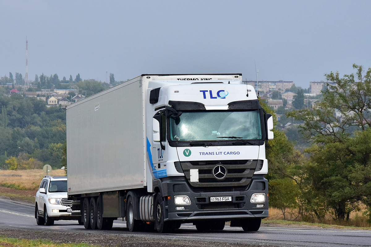 Узбекистан, № 01 963 FGA — Mercedes-Benz Actros ('2009) 1844