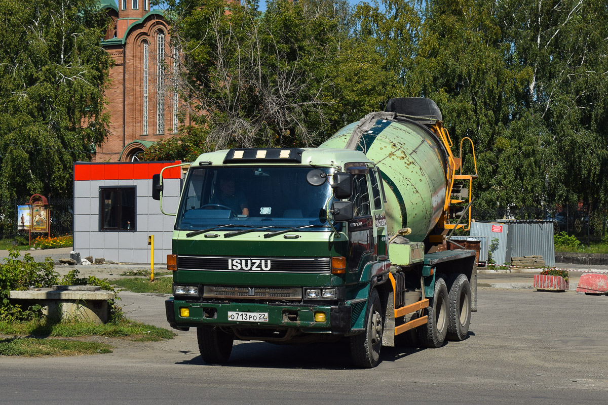 Алтайский край, № О 713 РО 22 — Isuzu Forward (общая модель)