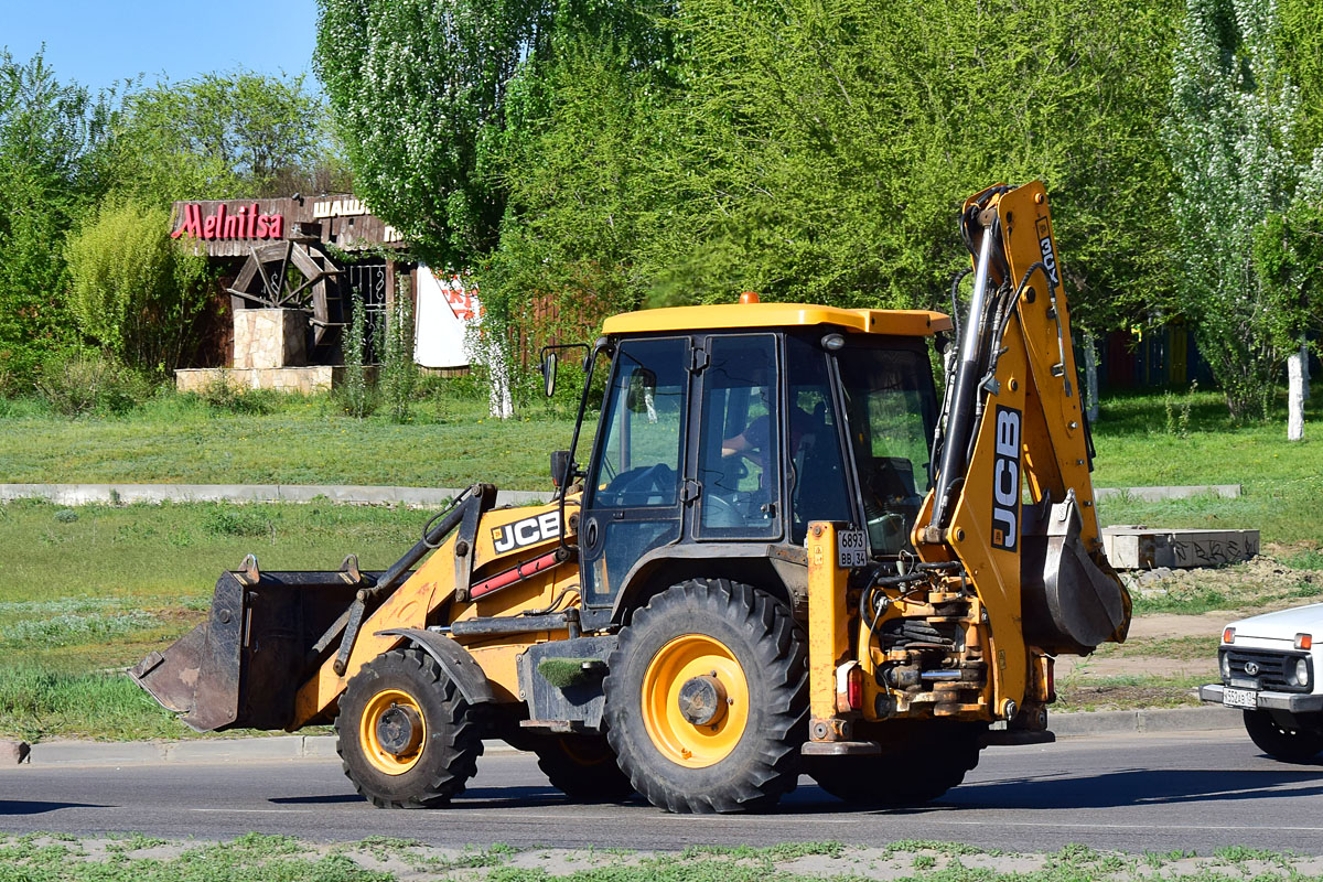 Волгоградская область, № 6893 ВВ 34 — JCB 3CX