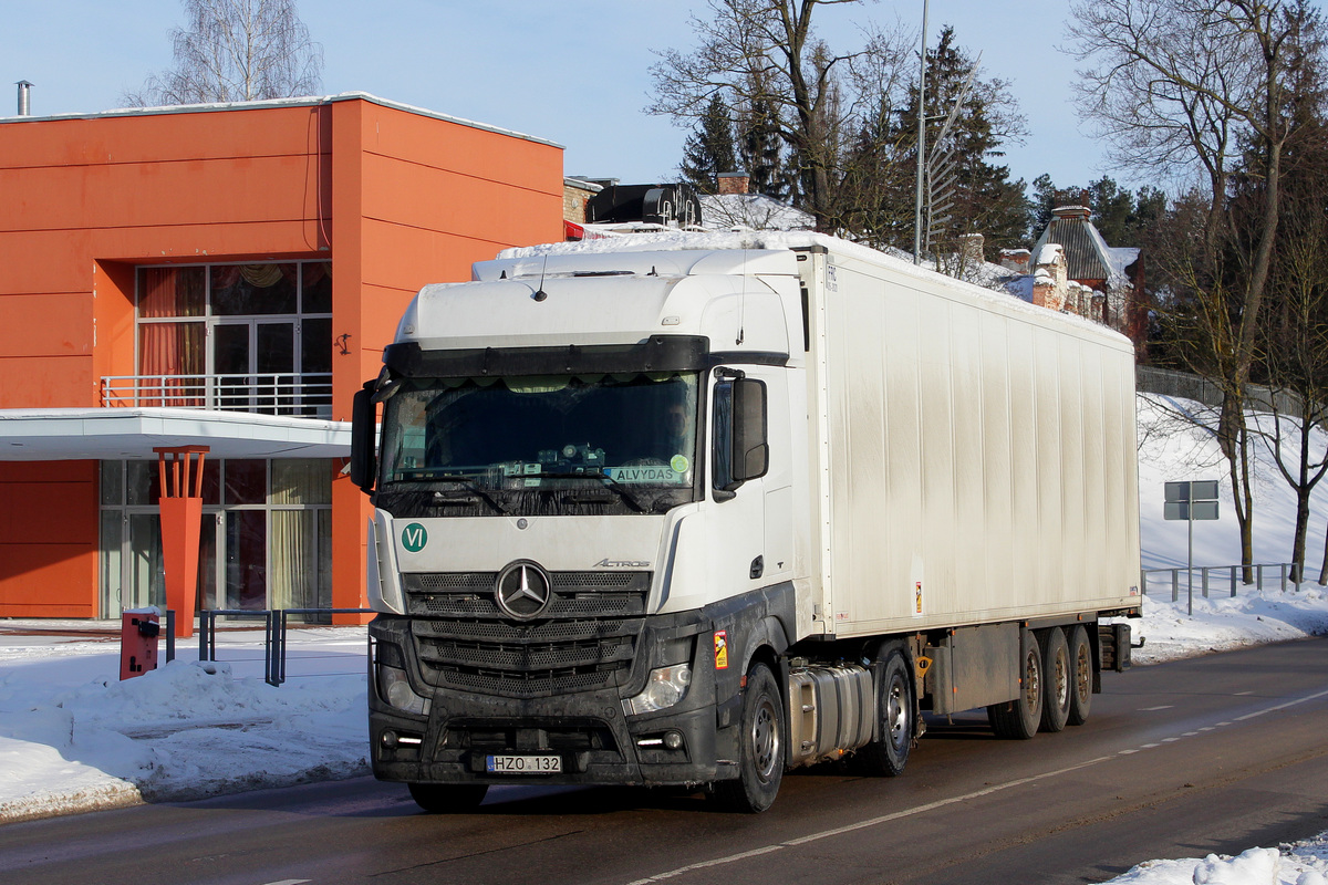Литва, № HZO 132 — Mercedes-Benz Actros ('2011)