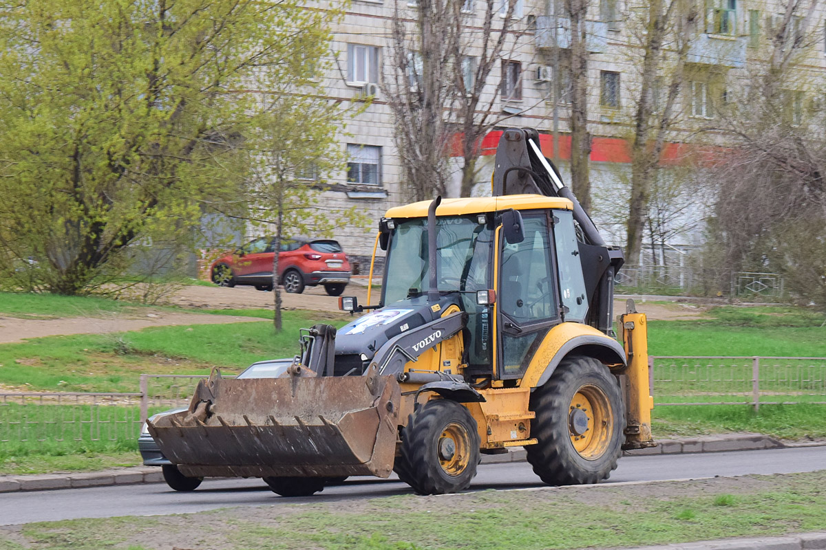 Волгоградская область, № 7355 ЕА 34 — Volvo BL61B