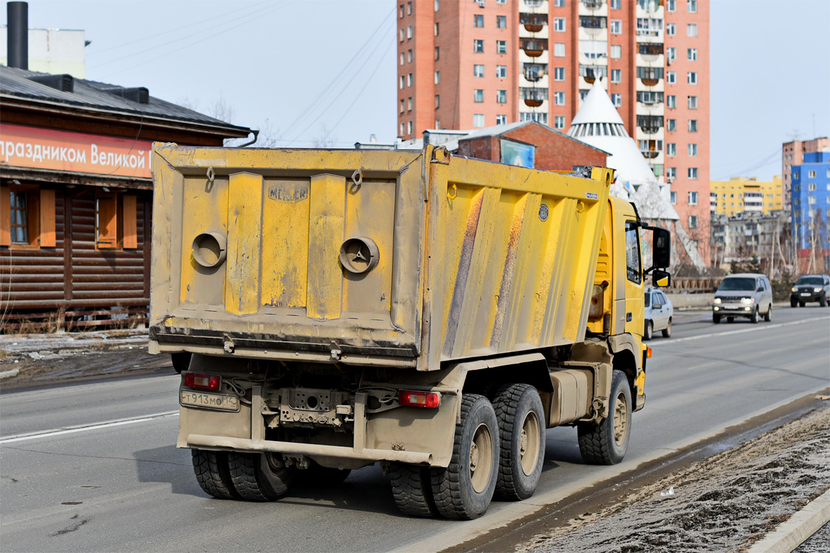 Саха (Якутия), № Т 913 МО 14 — Volvo ('2002) FM12.440