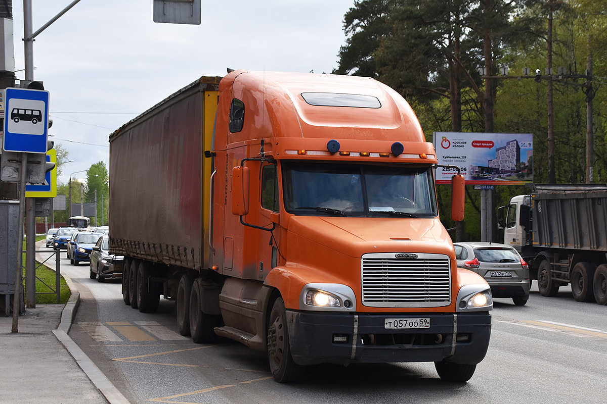 Пермский край, № Т 057 ОО 59 — Freightliner Century Class