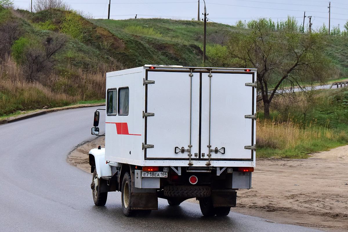 Волгоградская область, № Е 718 ЕА 164 — ГАЗ-33086 «Земляк»