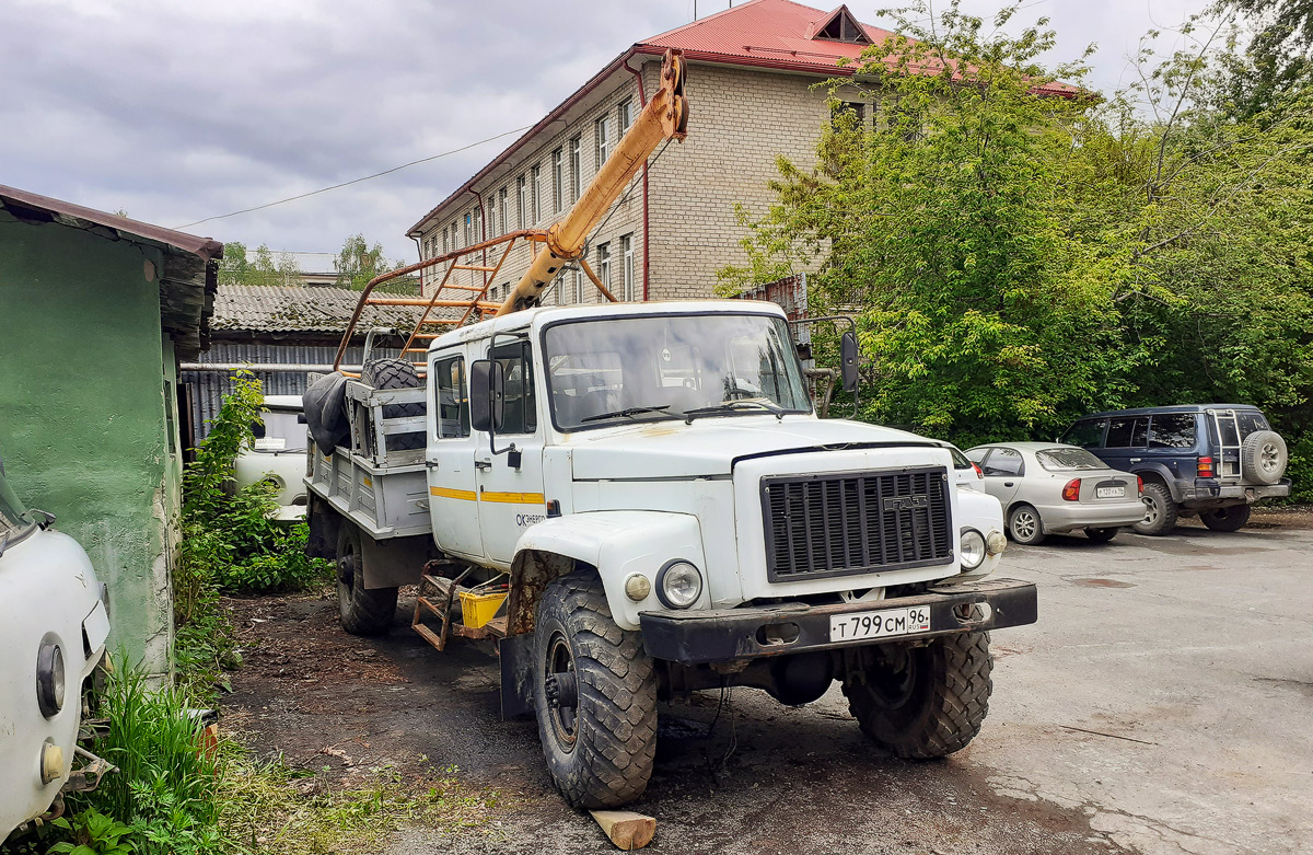 Свердловская область, № Т 799 СМ 96 — ГАЗ-33081 «Садко»