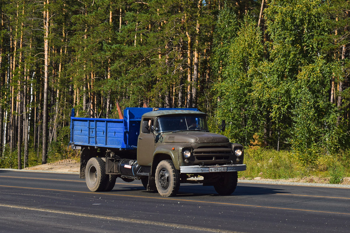 Алтайский край, № Е 139 ОО 22 — ЗИЛ-130Б2