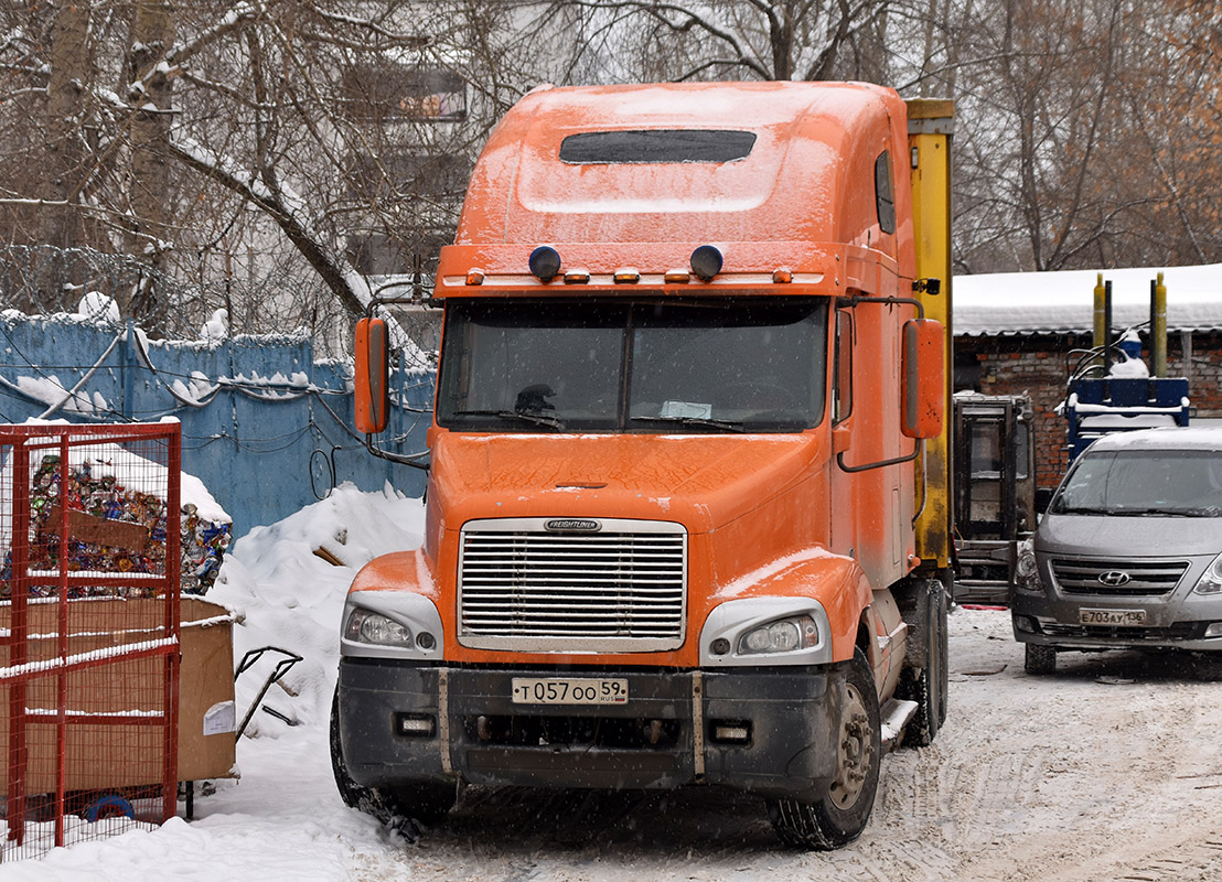 Пермский край, № Т 057 ОО 59 — Freightliner Century Class