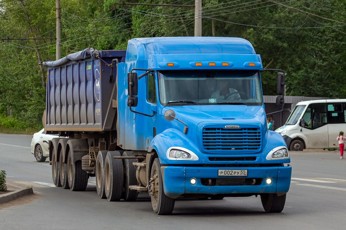 Омская область, № Р 002 РУ 55 — Freightliner Columbia