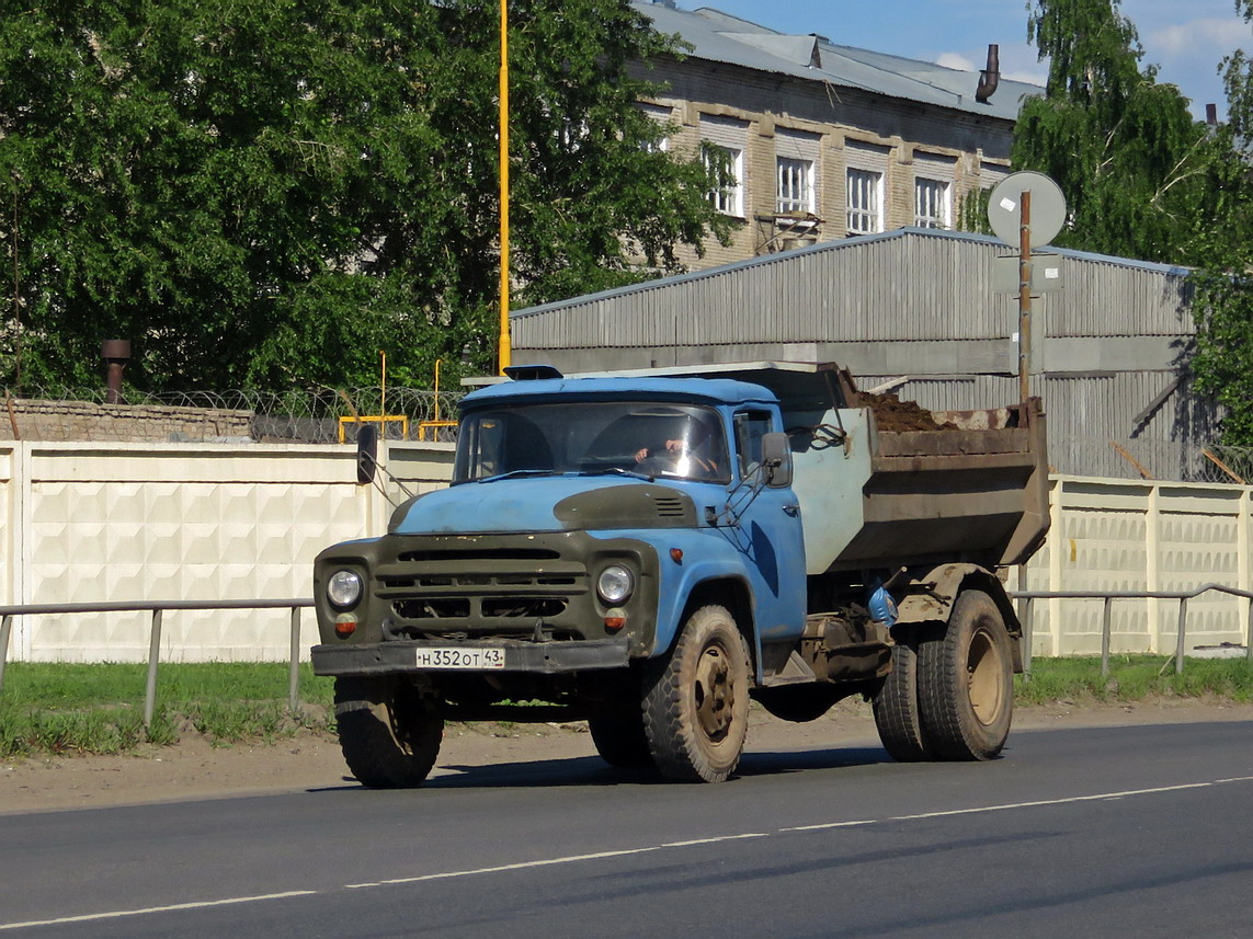 Кировская область, № Н 352 ОТ 43 — ЗИЛ-495710