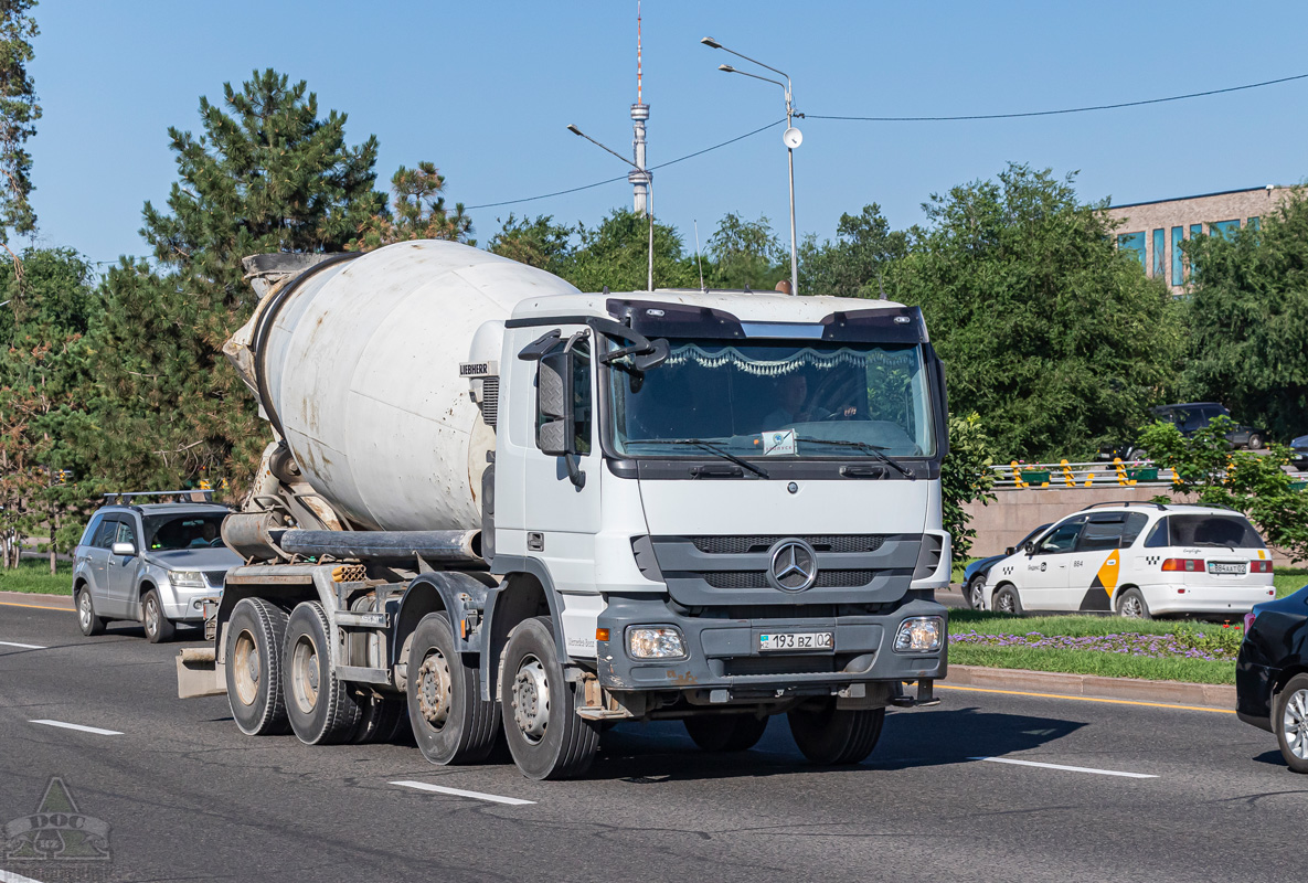 Алматы, № 193 BZ 02 — Mercedes-Benz Actros ('2009)