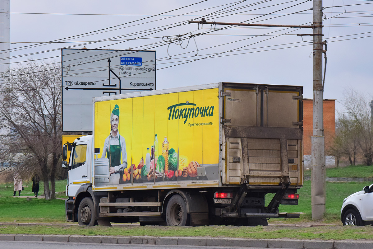 Волгоградская область, № А 588 РА 134 — Mercedes-Benz Axor 1823