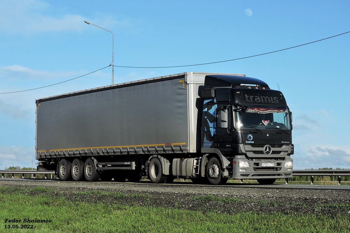 Московская область, № В 132 УА 750 — Mercedes-Benz Actros '09 1844 [Z9M]