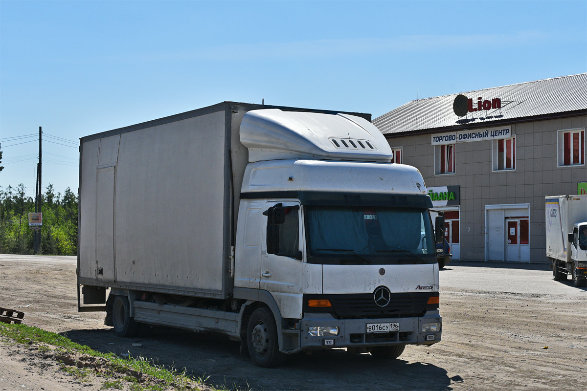 Свердловская область, № В 016 СУ 196 — Mercedes-Benz Atego 1217