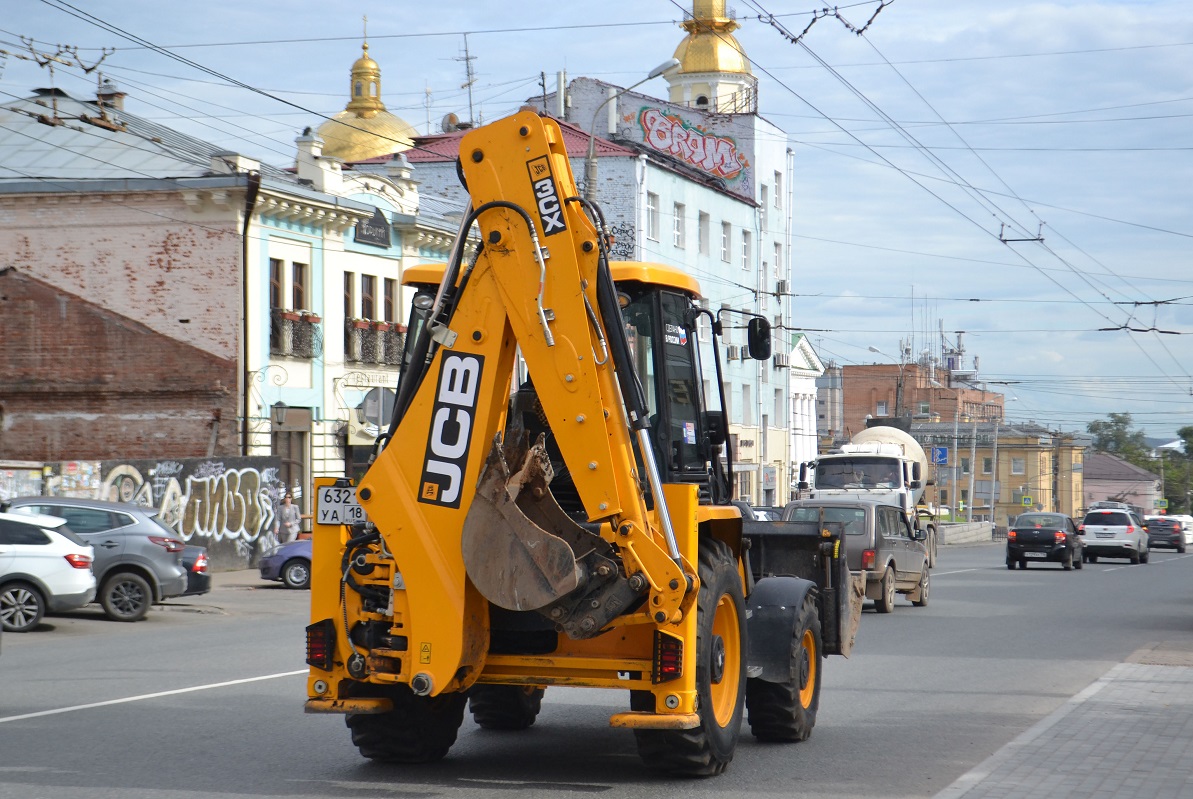 Удмуртия, № 6321 УА 18 — JCB 3CX