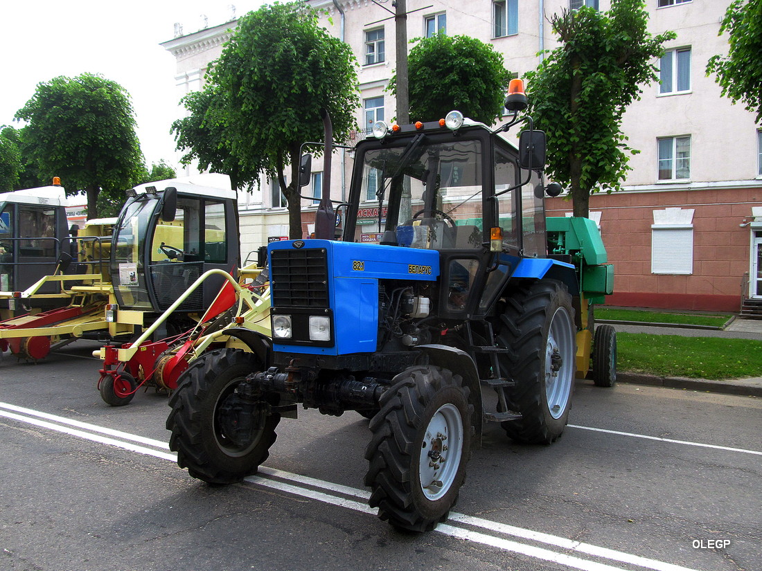 Витебская область, № ВК-2 5932 — Беларус-82.1