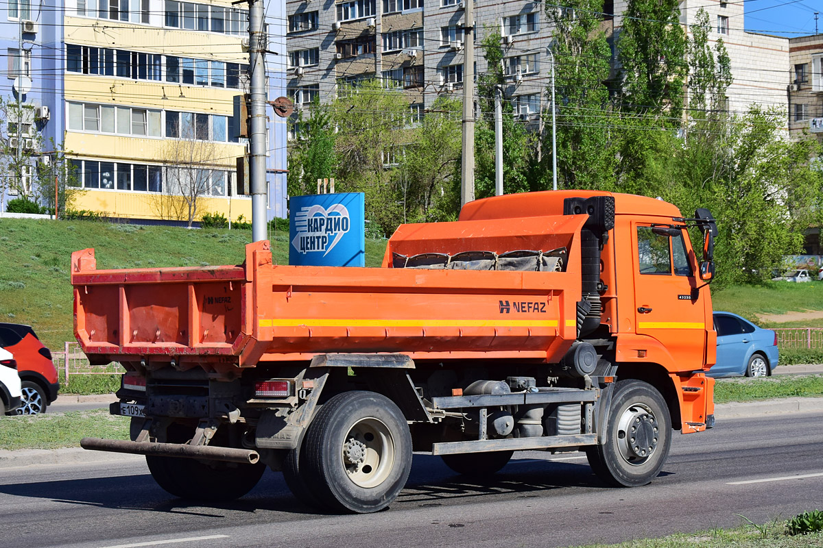 Волгоградская область, № Е 109 ХЕ 134 — КамАЗ-43255-G5