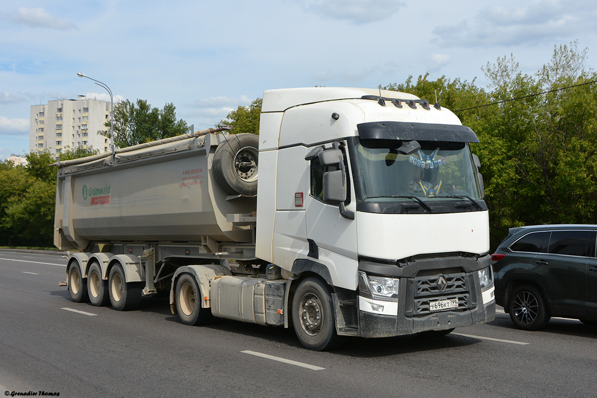 Москва, № У 696 КТ 799 — Renault T-Series ('2013)