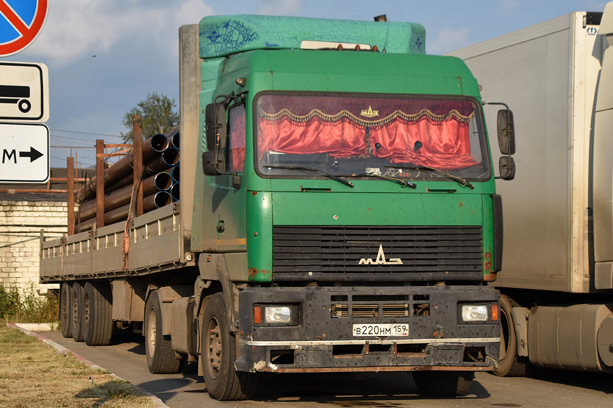 Пермский край, № В 220 НМ 159 — МАЗ-5440A5