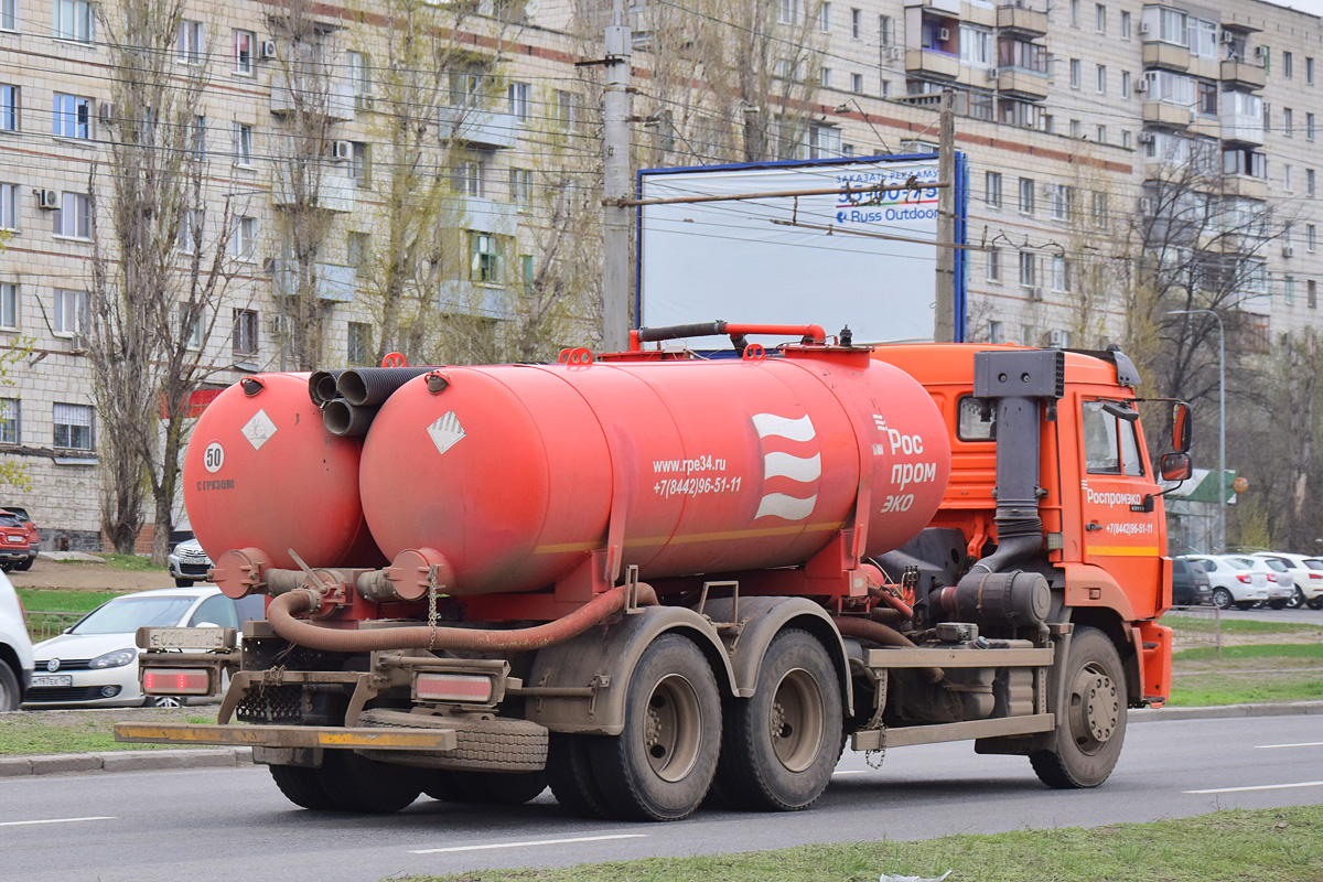 Волгоградская область, № Е 020 НТ 134 — КамАЗ-65115-A5