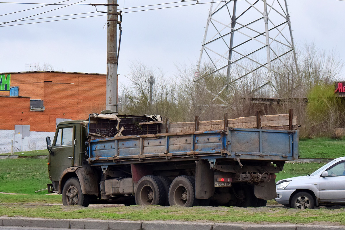 Волгоградская область, № У 002 РЕ 34 — КамАЗ-5320