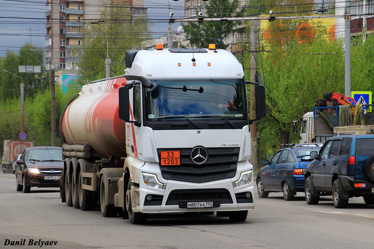 Московская область, № М 807 АА 797 — Mercedes-Benz Actros '18 2042 [Z9M]