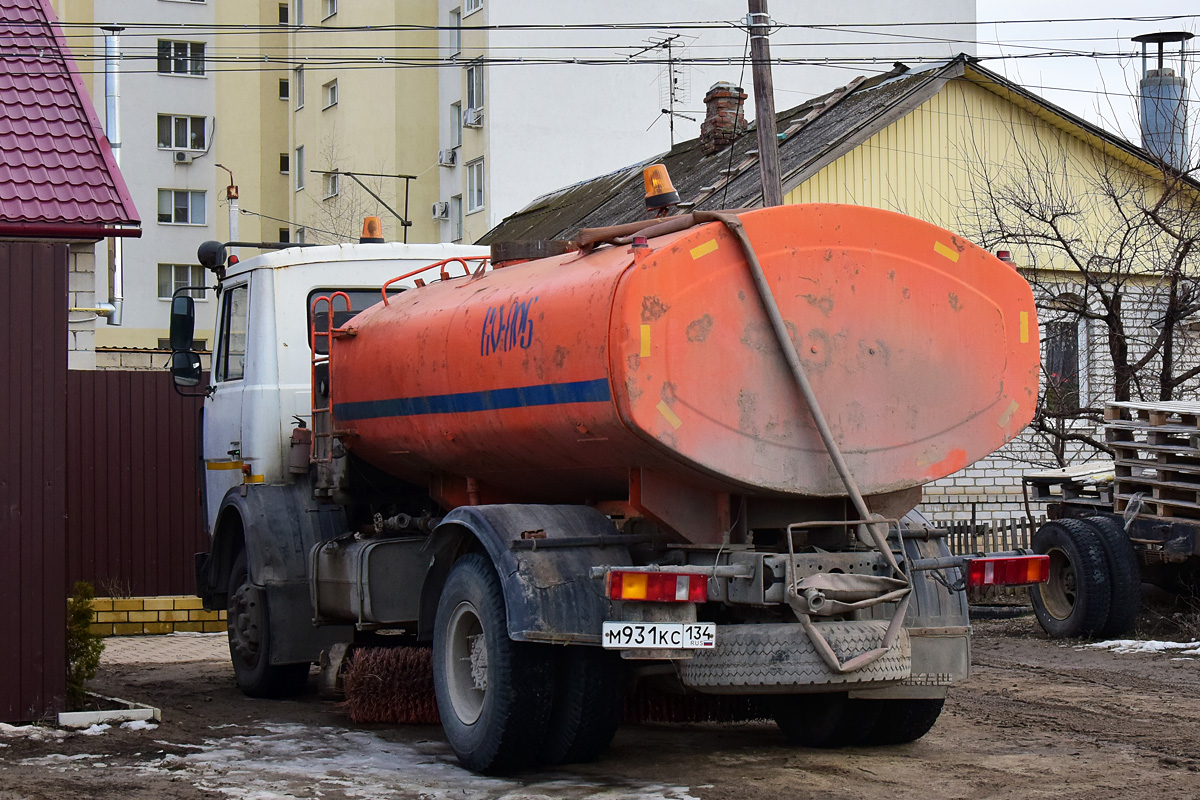 Волгоградская область, № М 931 КС 134 — МАЗ-5337A2