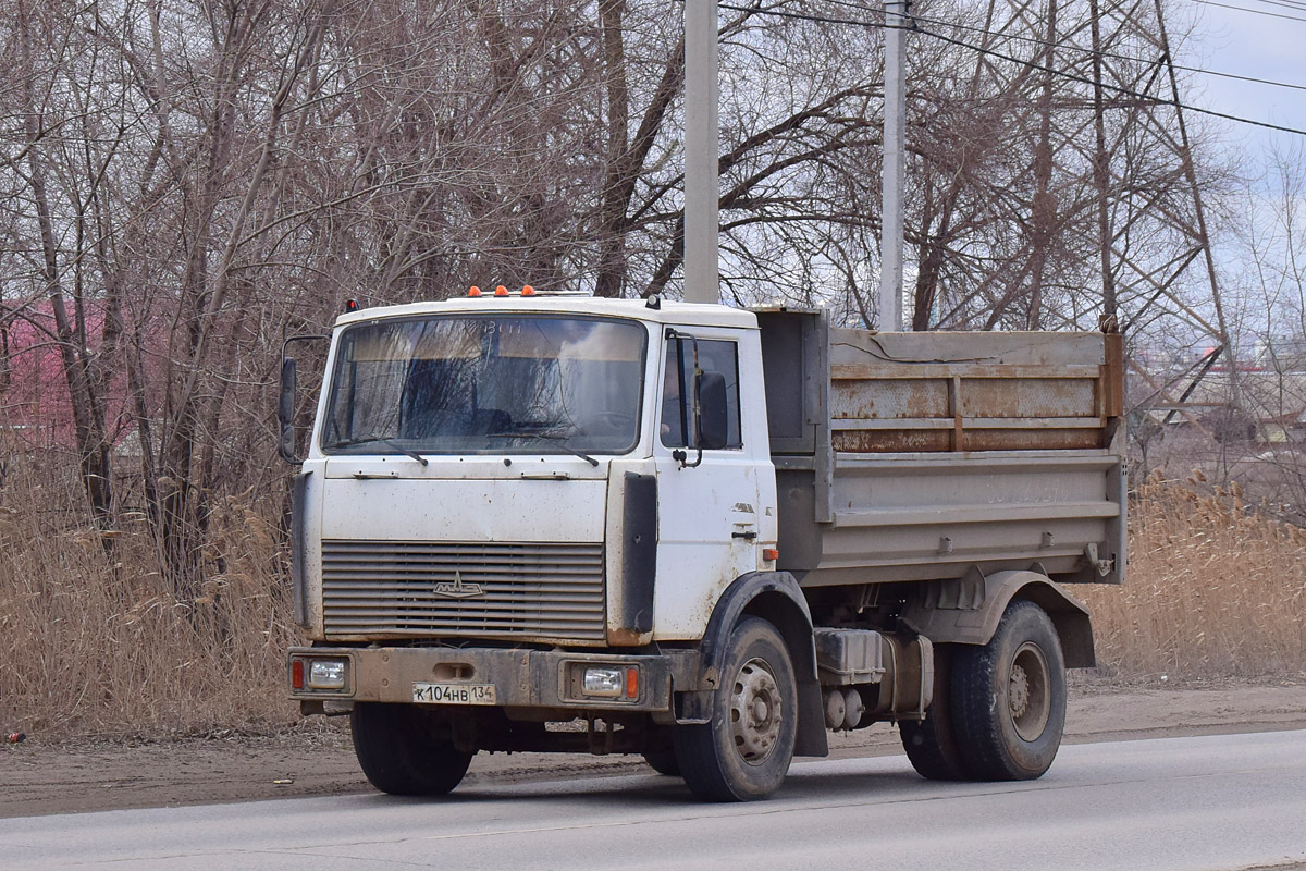 Волгоградская область, № К 104 НВ 134 — МАЗ-555102