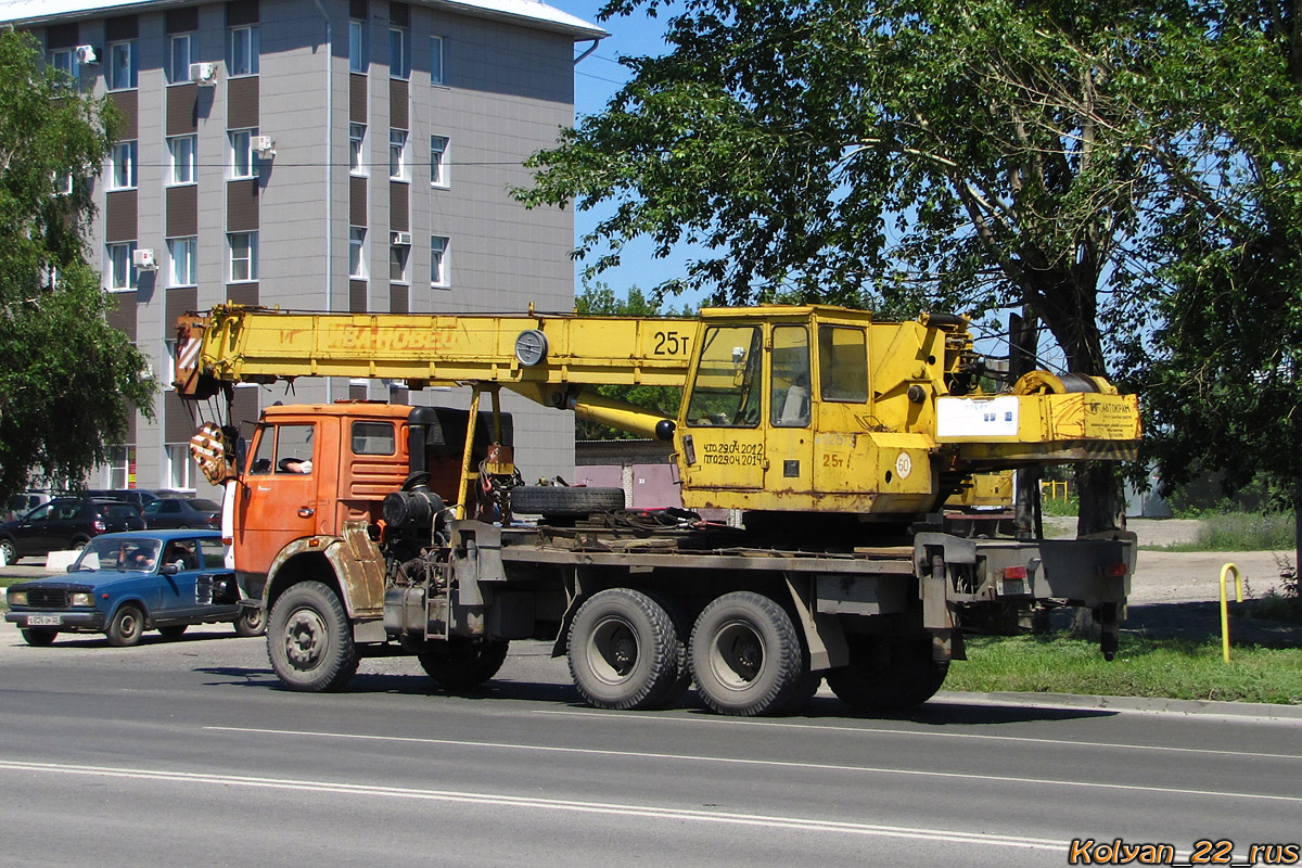 Алтайский край, № М 652 ОУ 177 — КамАЗ-53229-15 [53229R]