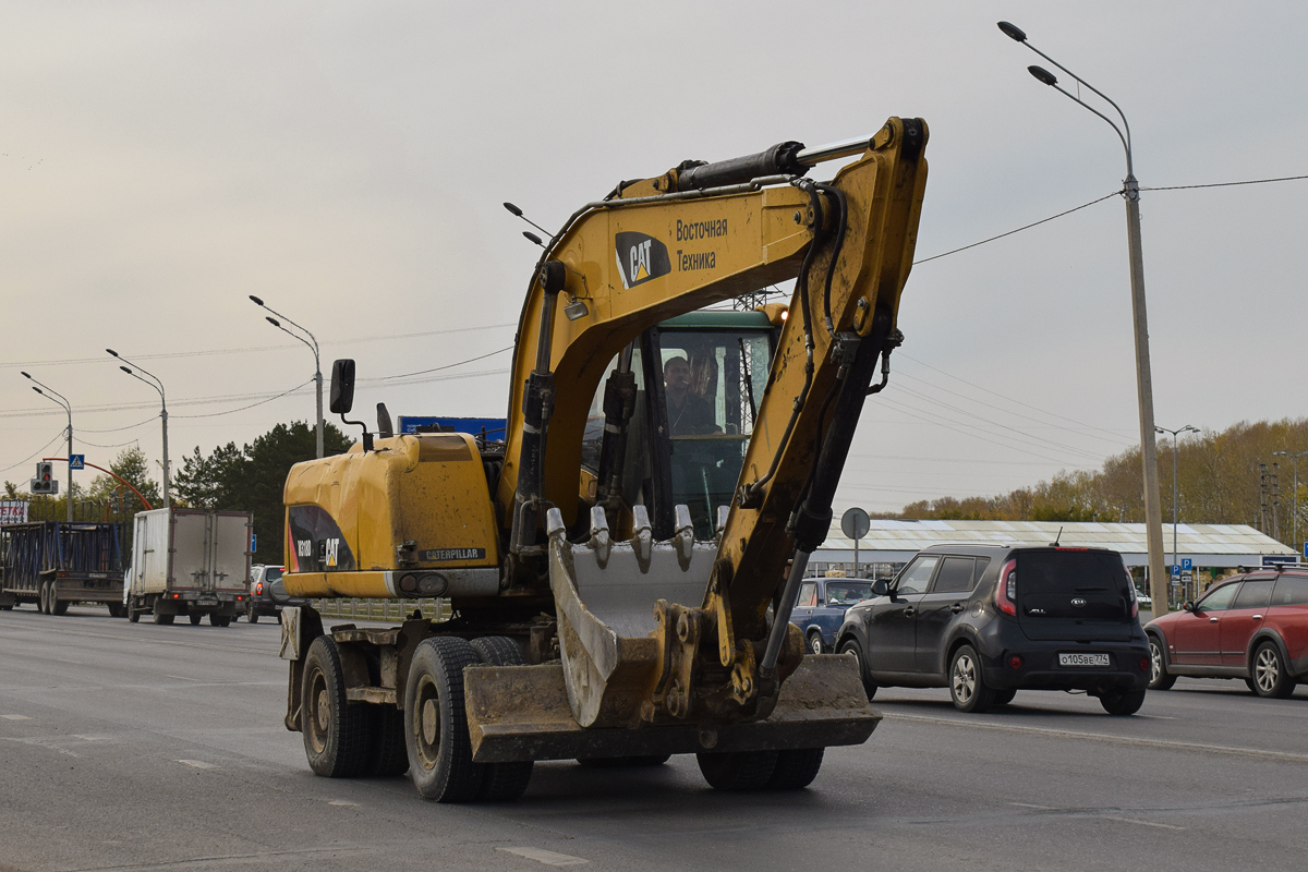 Алтайский край, № 9842 МТ 22 — Caterpillar M318