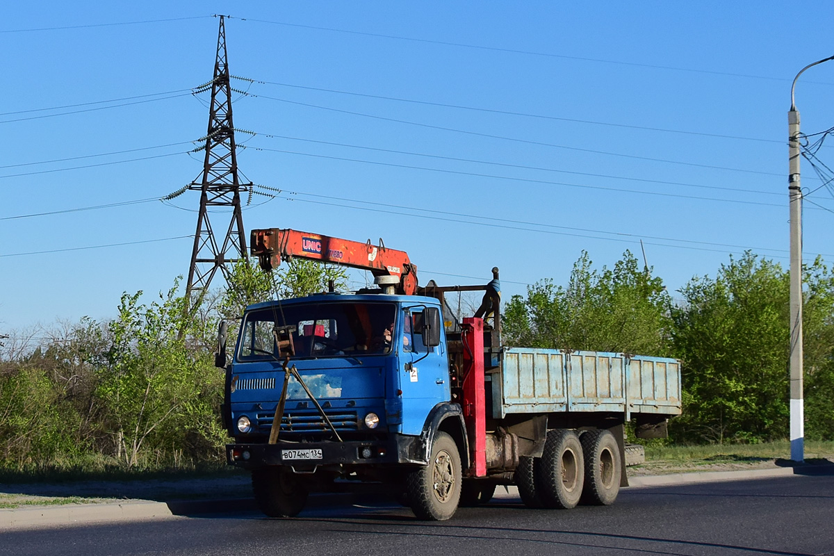 Волгоградская область, № В 074 МС 134 — КамАЗ-53212